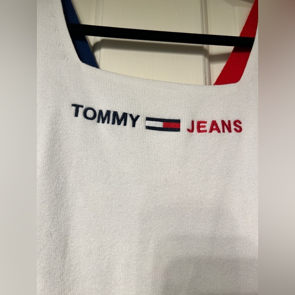 Tommy Hilfiger Adaptive Sleeveless Sweater Size Medium- USA Americana - Picture 4 of 9